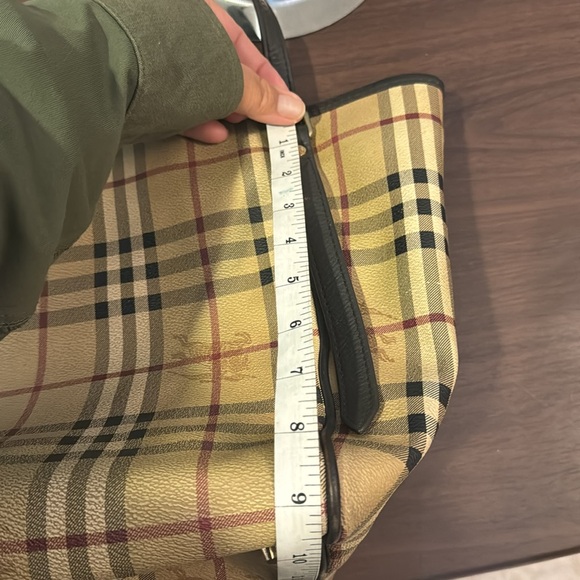 Vintage Burberry PVC Leather in good condition - Picture 11 of 12